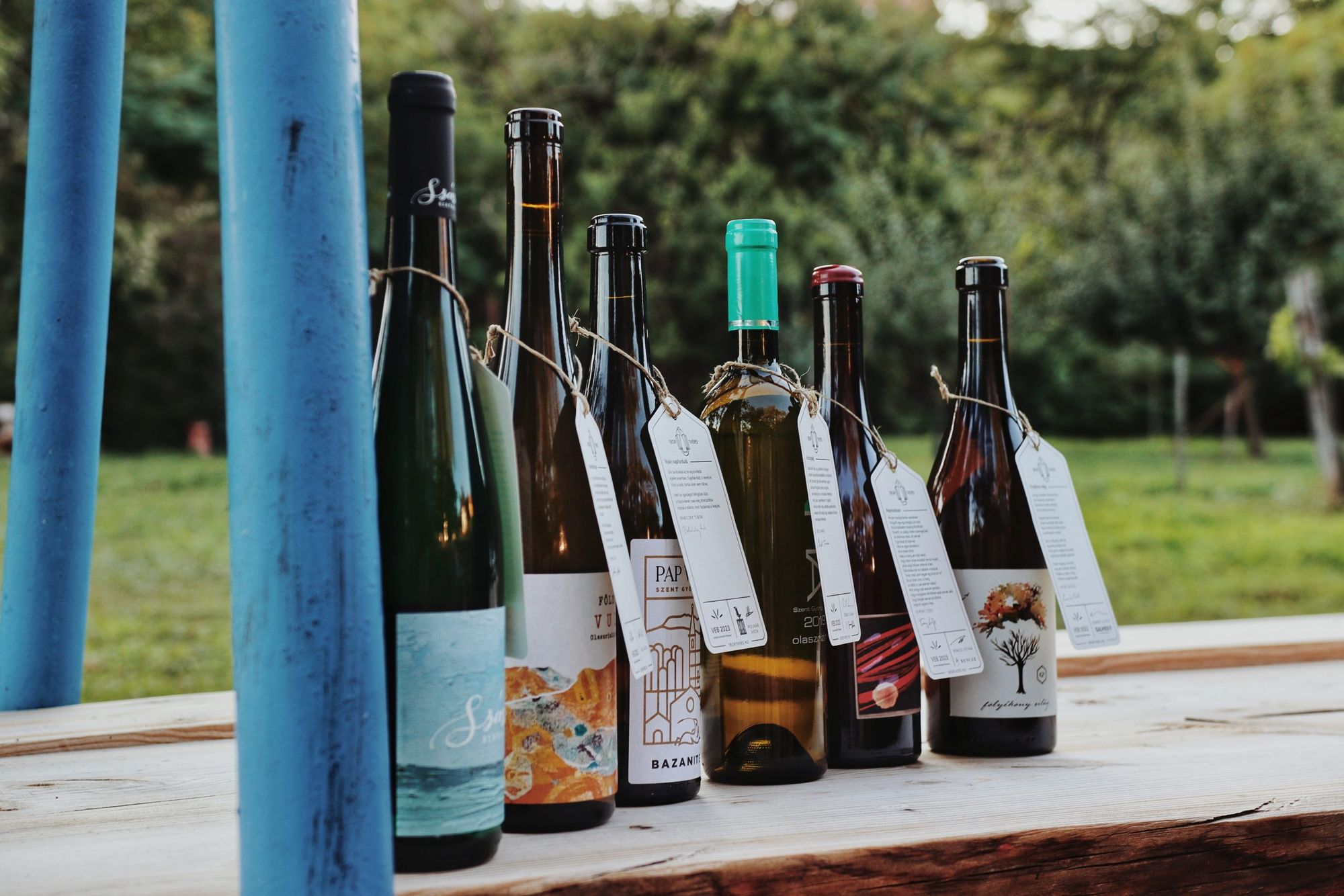 Magnificent pairing: contemporary poems with contemporary wines