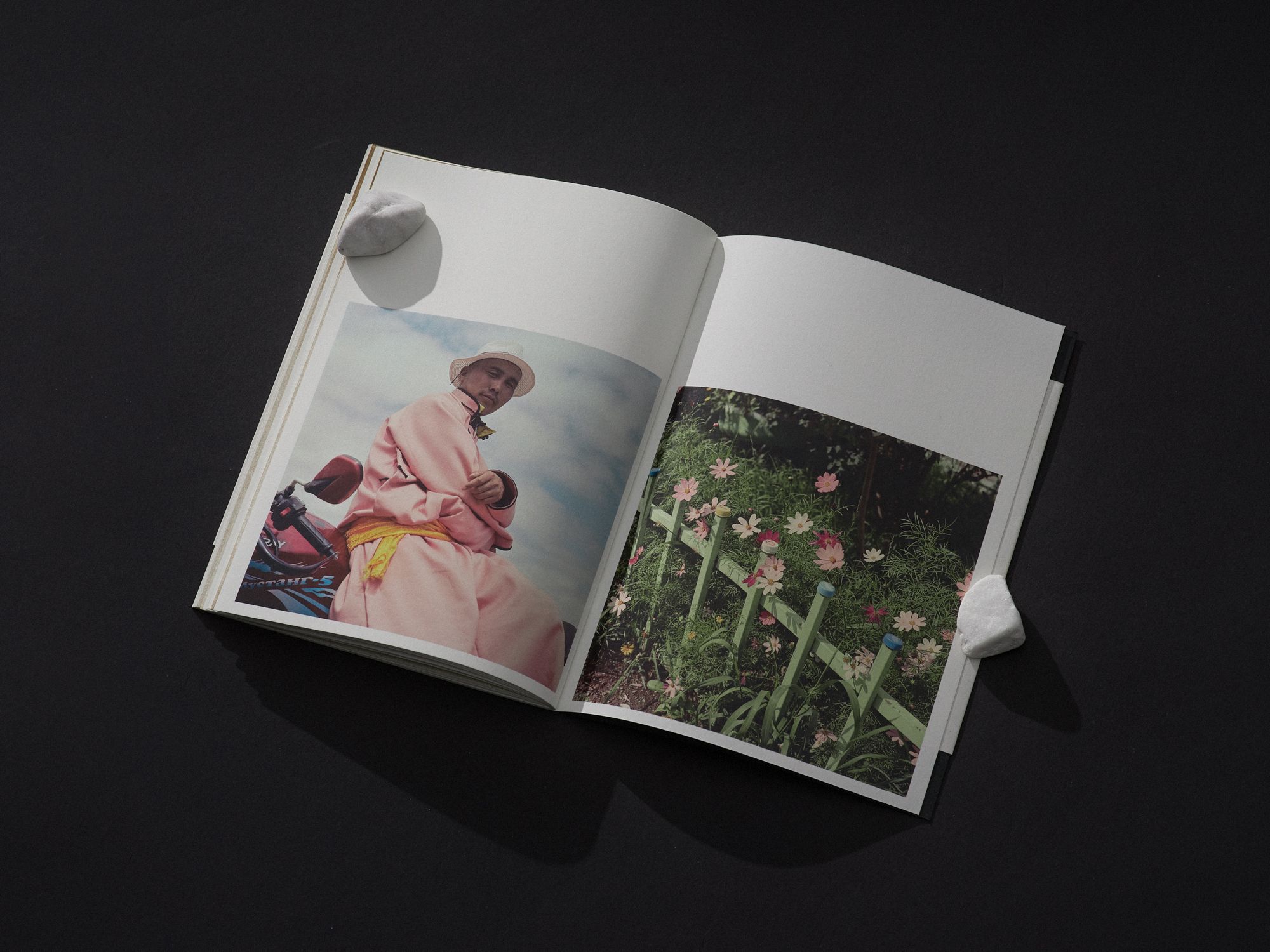 Leaving traces in the landscape: the visual diary of Réka Neszmélyi and Balázs Máté on the contrasts of Mongol nomadic life