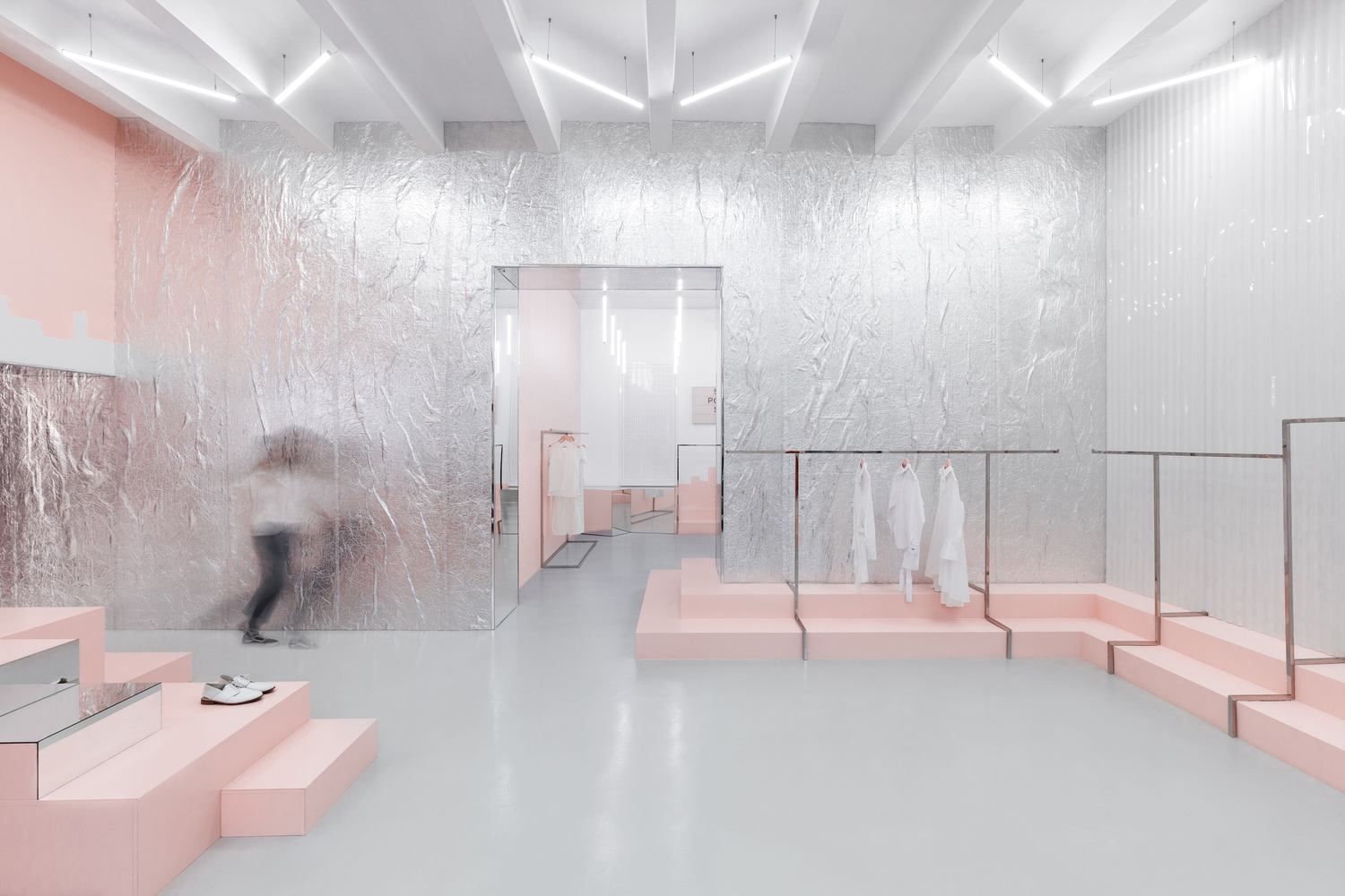 Conceptual spaces hiding fashion brands | TOP 5