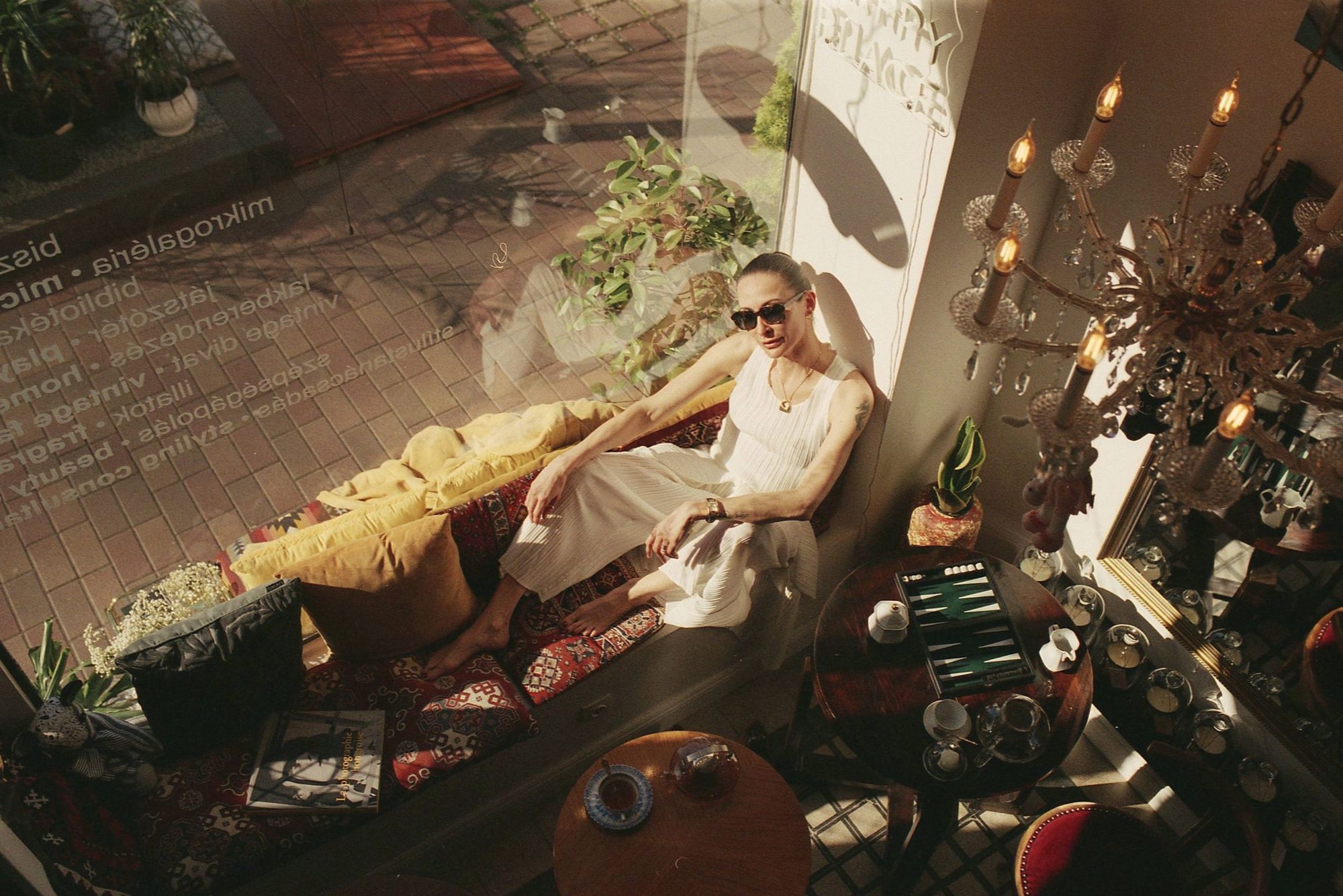 A budapesti designbisztró, ahol egy modell életébe csöppensz bele – Interjú Mészáros Zitával, a pr09re55 alapítójával