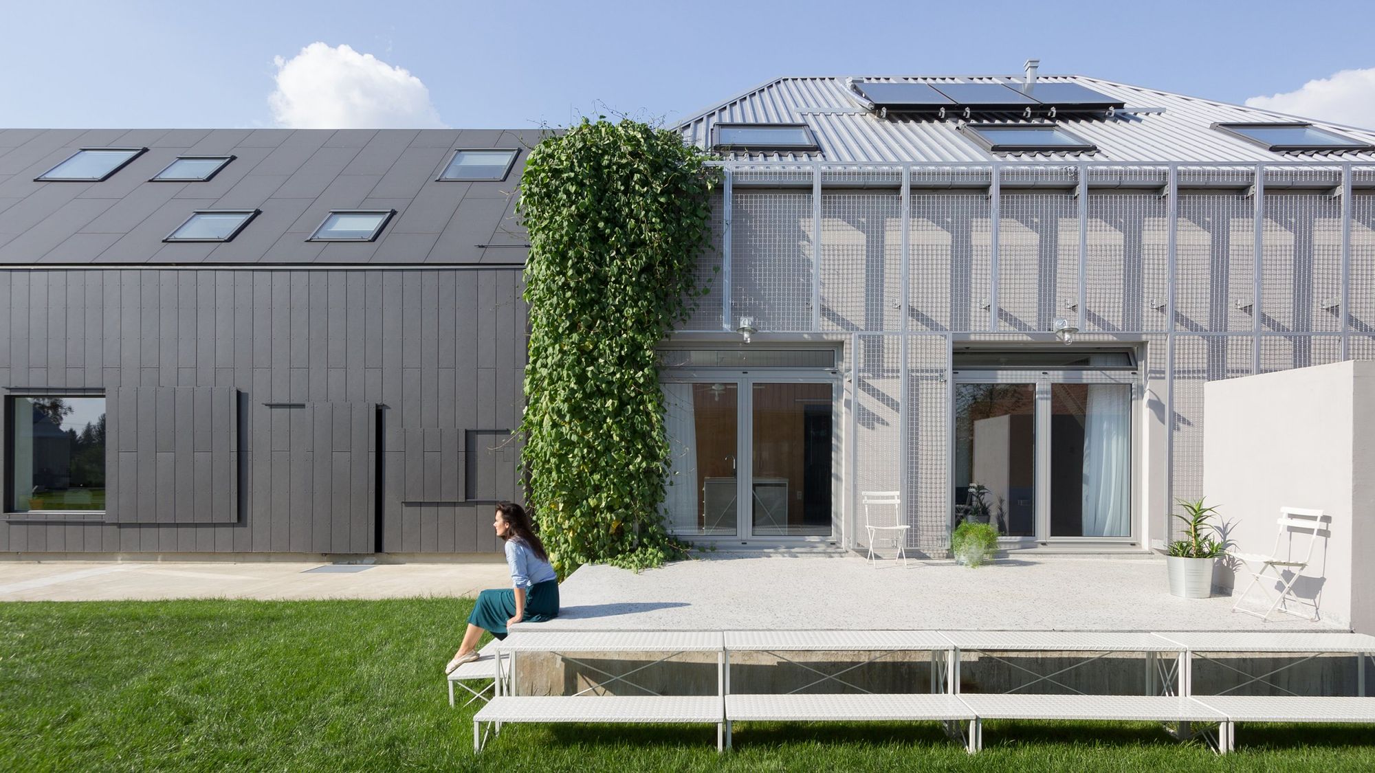 Co-working and co-living house | Mokrin, Serbia