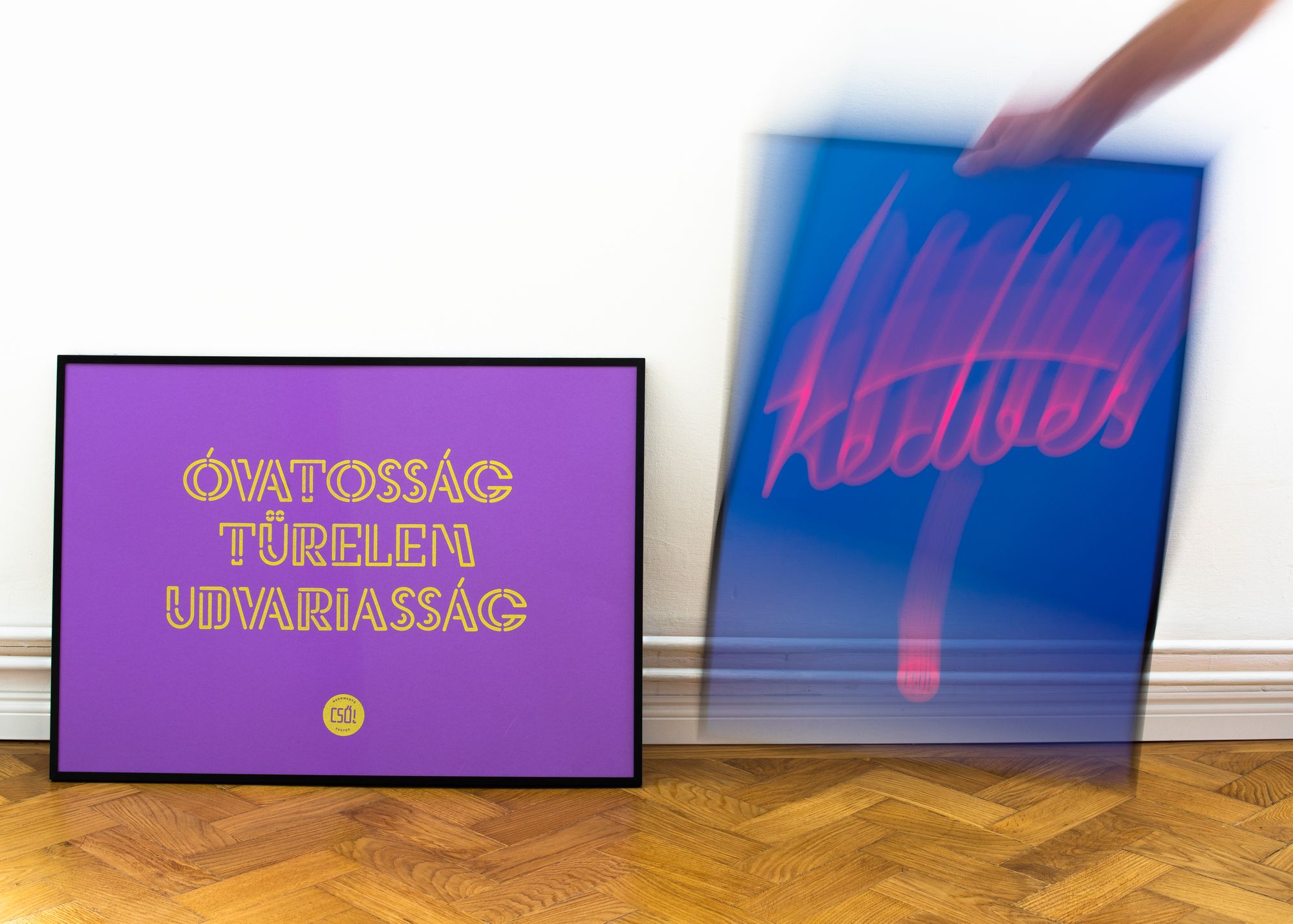 Saving neon signs with CSŐ! posters