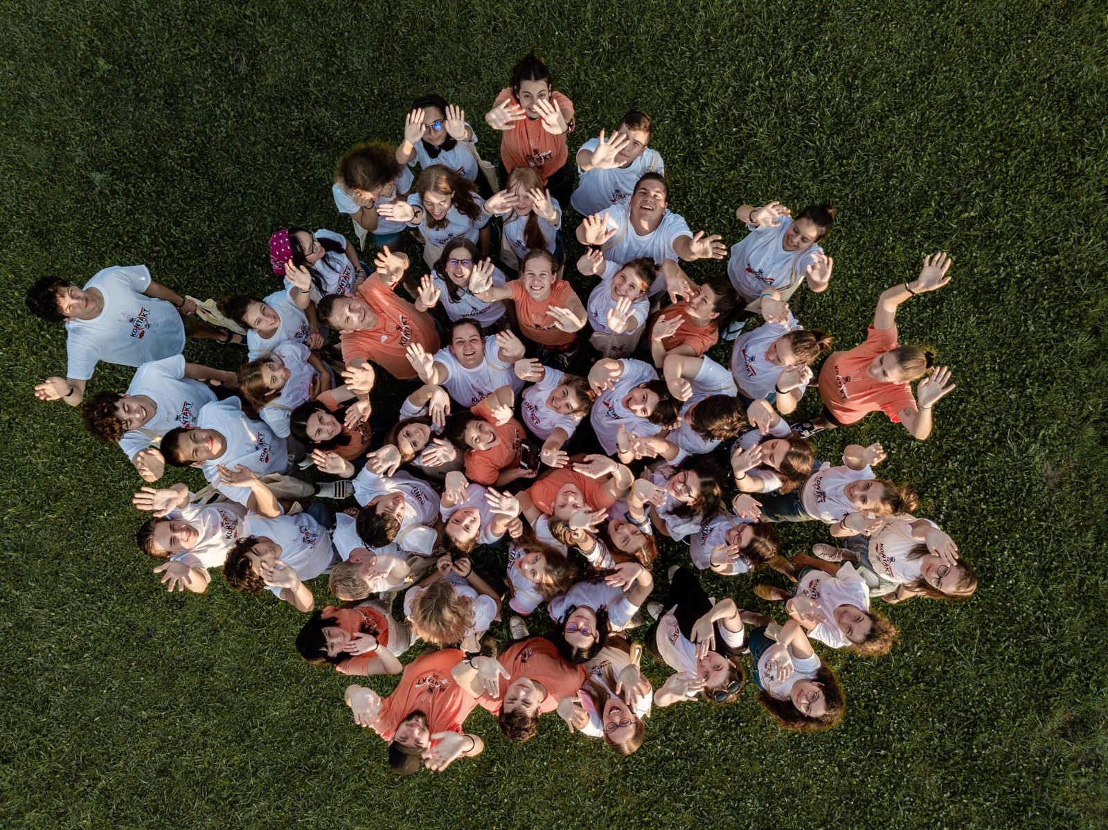 Young people can apply to the free HELLO PLANET Startup Design Camp