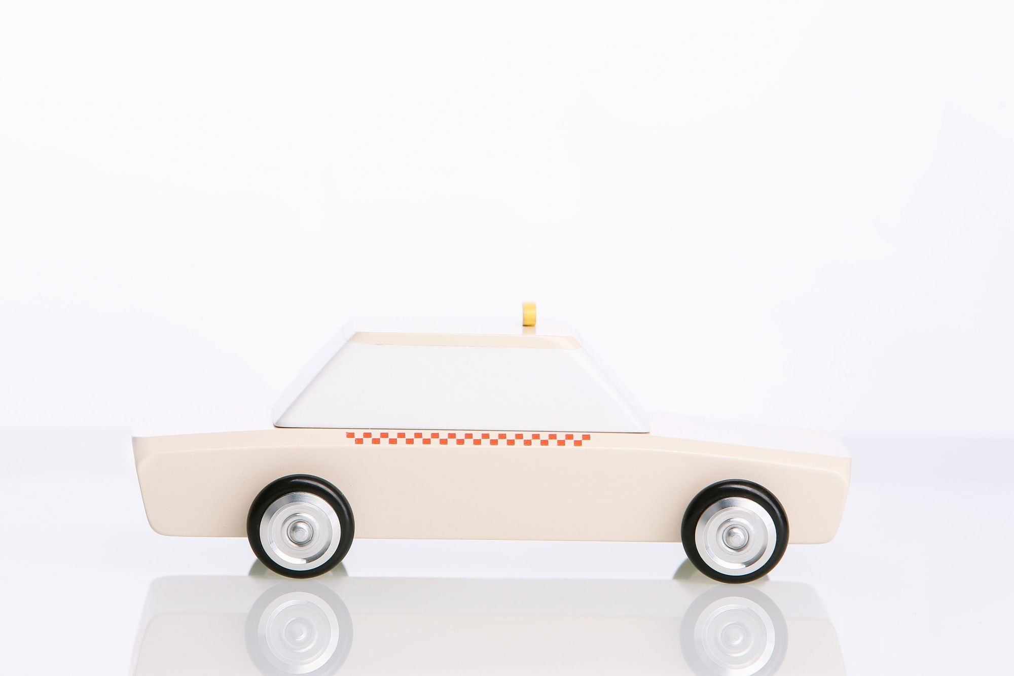 Wanderer of the streets of socialist Hungary | Chromiez X Žiga