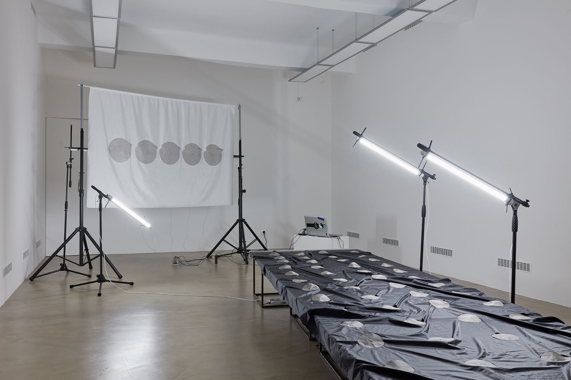 Interactive experimental sound spaces | Ejtech