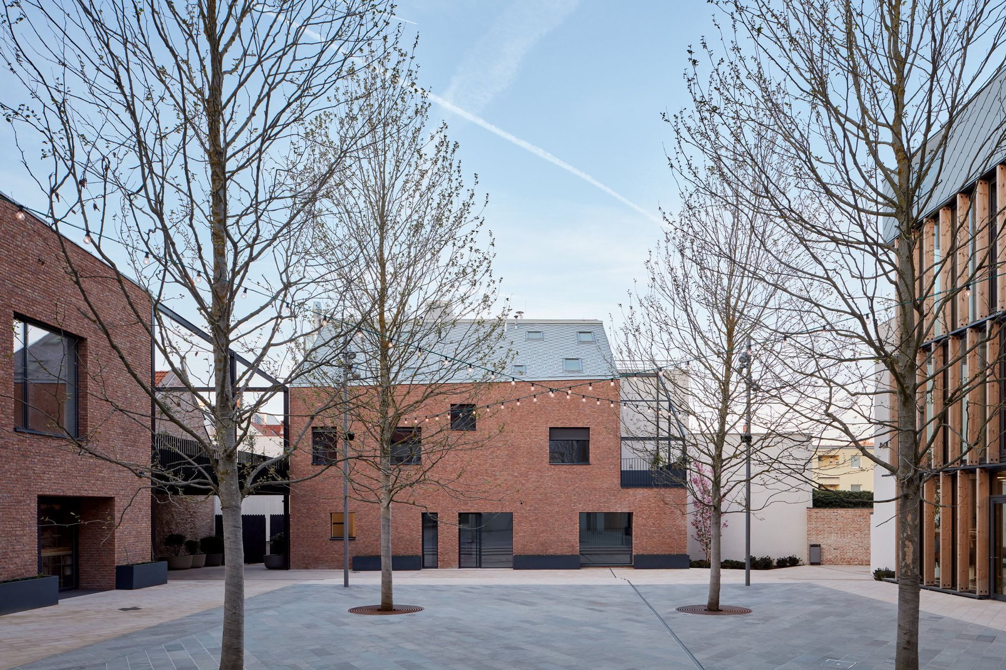 Nádvorie, az udvar | Nagyszombat, Szlovákia