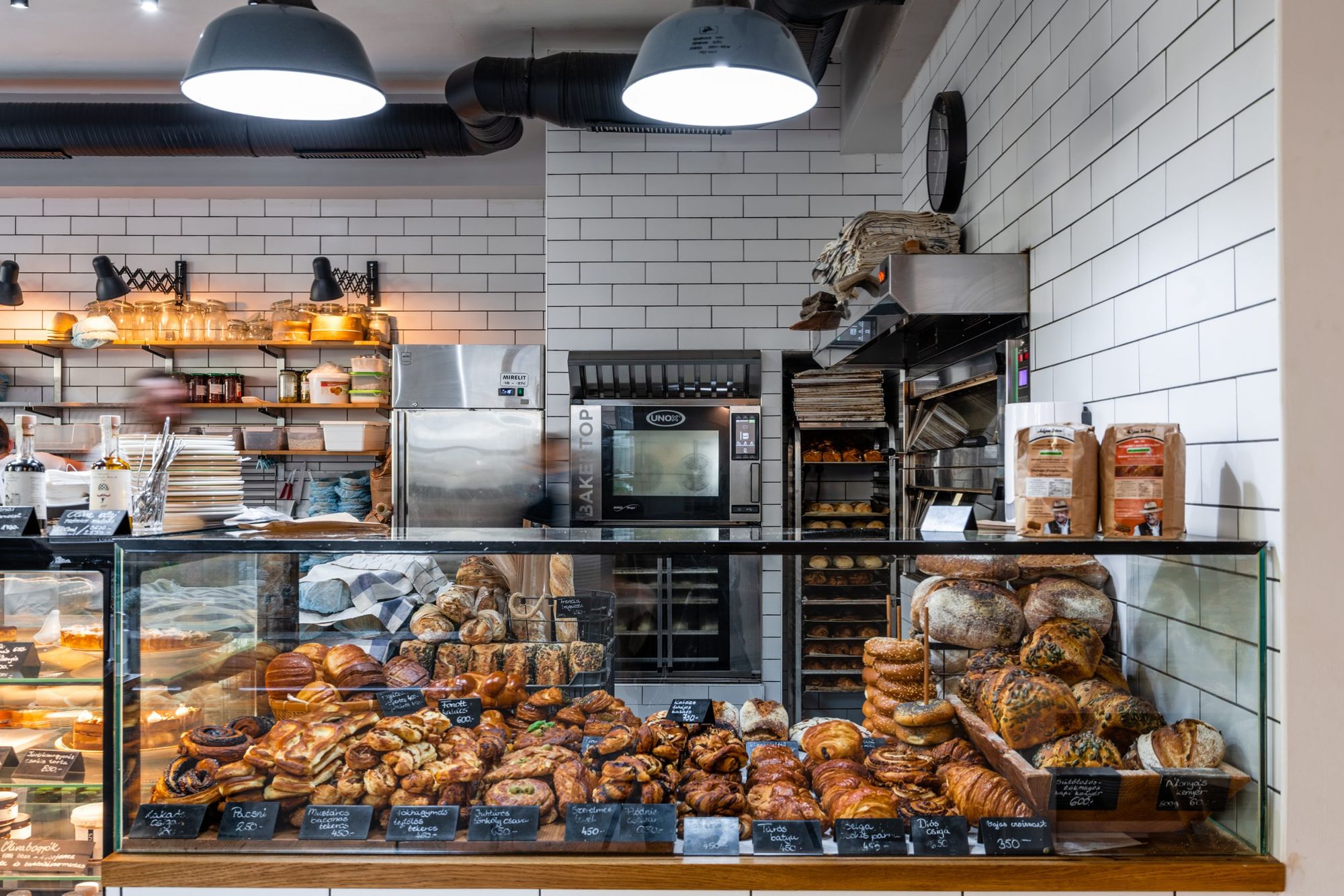 Like a local #1 – Bake my Day, Alaplé Bár, Cho Coco