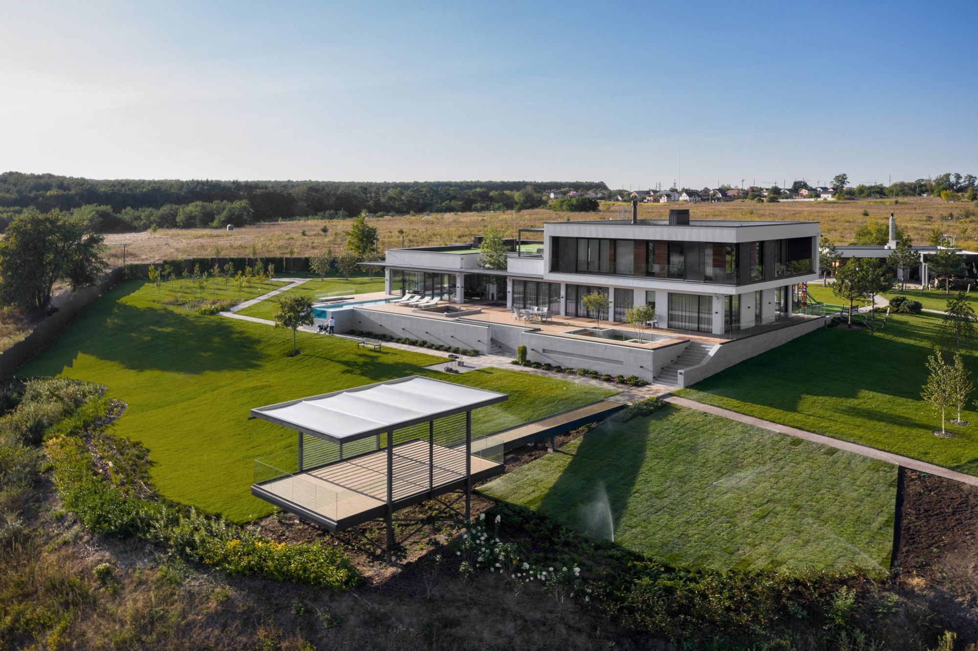 Family home on the riverside | Bogdanova Bureau