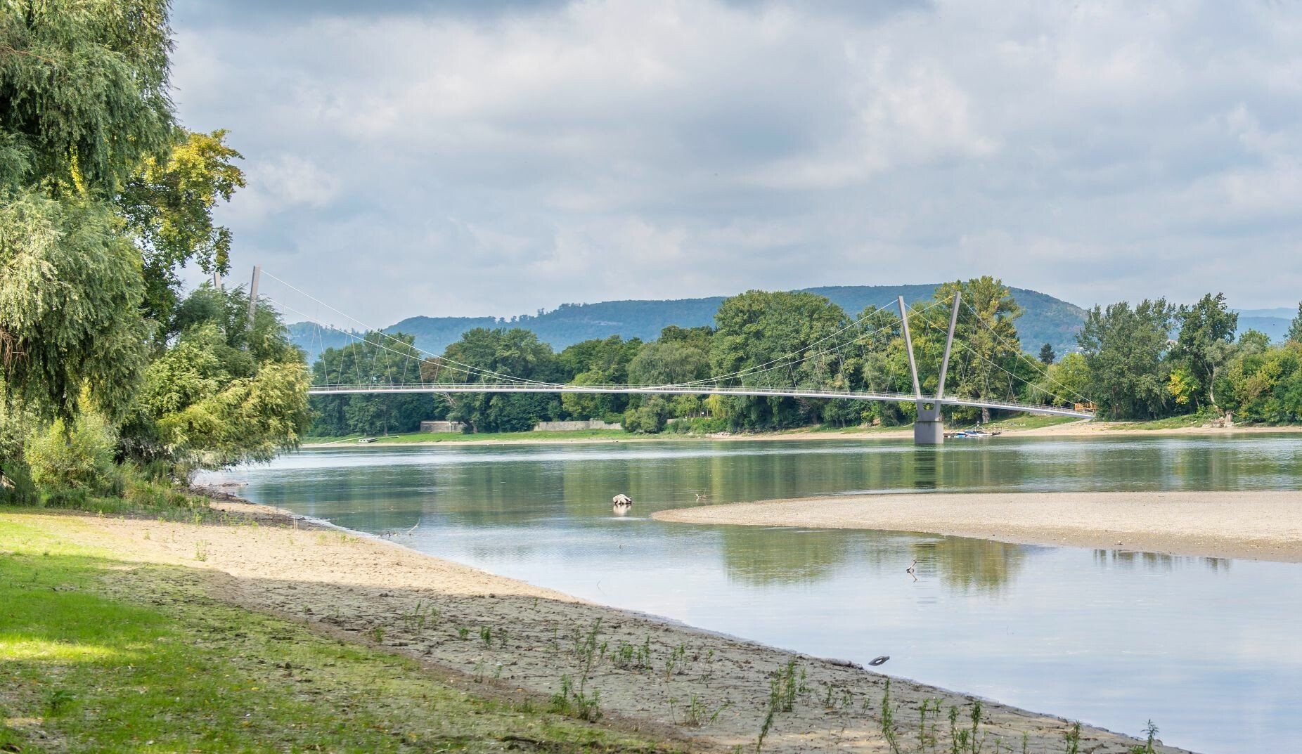 The country’s first Danube bridge for cyclists soon to be built