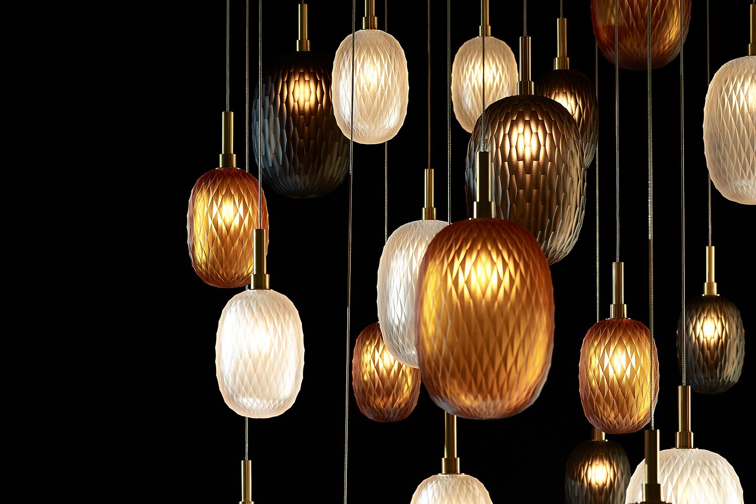 Monumental crystal compositions: a collaboration between BOMMA and Rückl