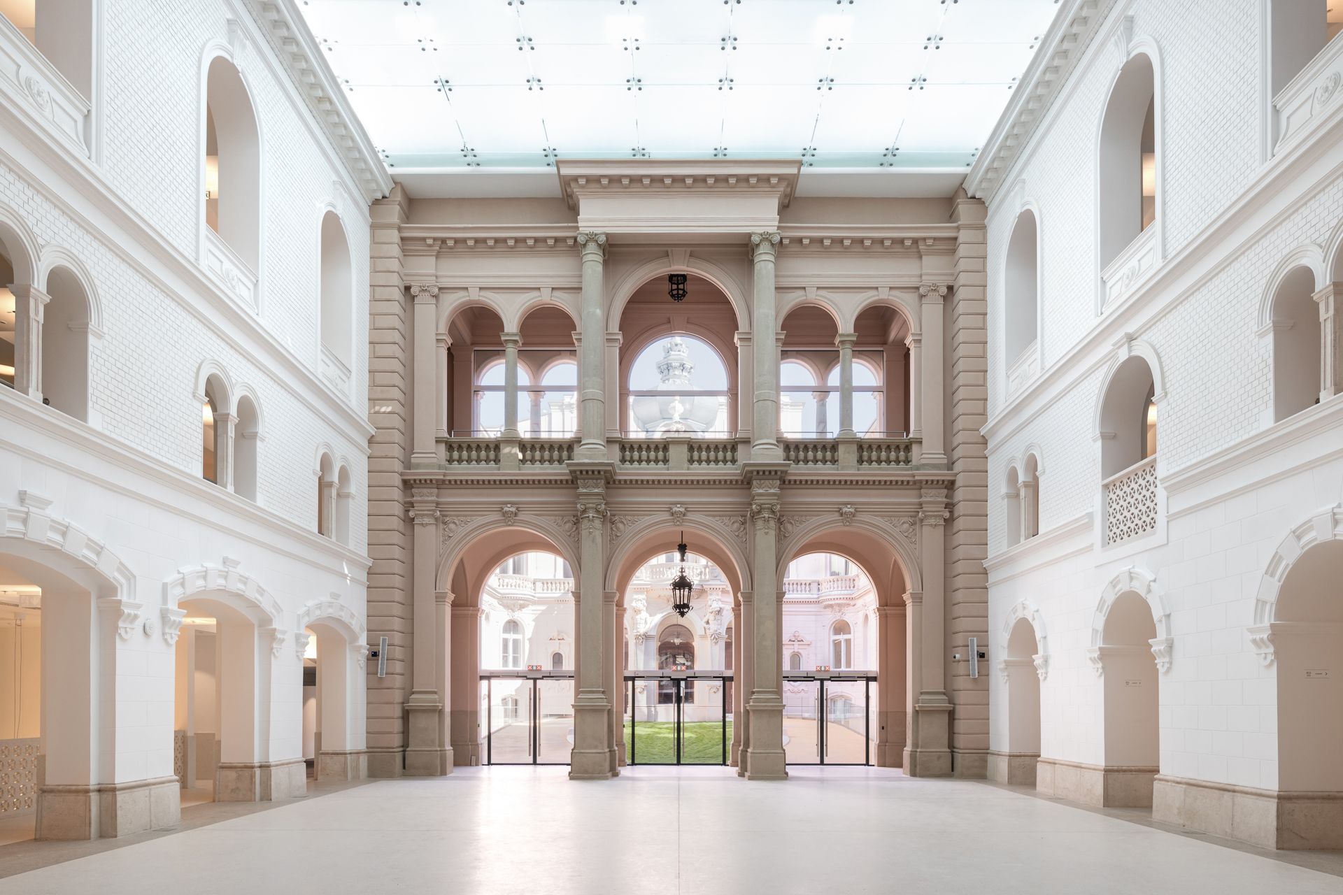 Renovation of Károlyi-Csekonics Palace complete