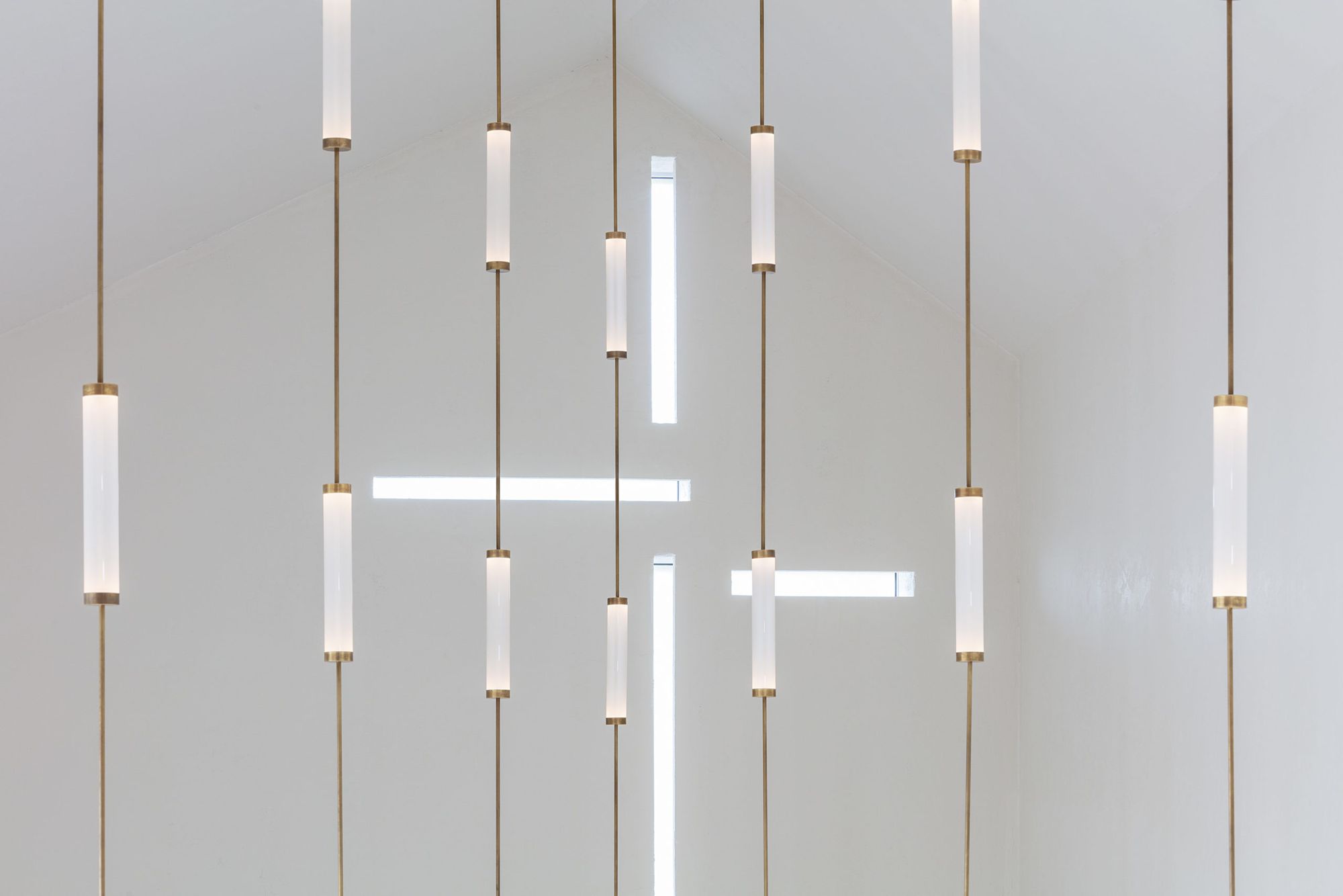 Sacral group of lamps in the Lutheran Chapel in Kastélydomb