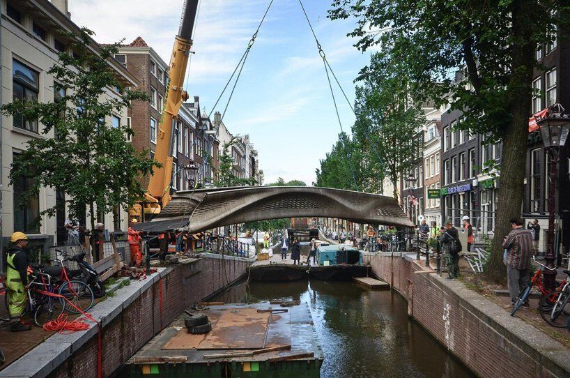 The world's first 3D printed steel pedestrian bridge has been handed over