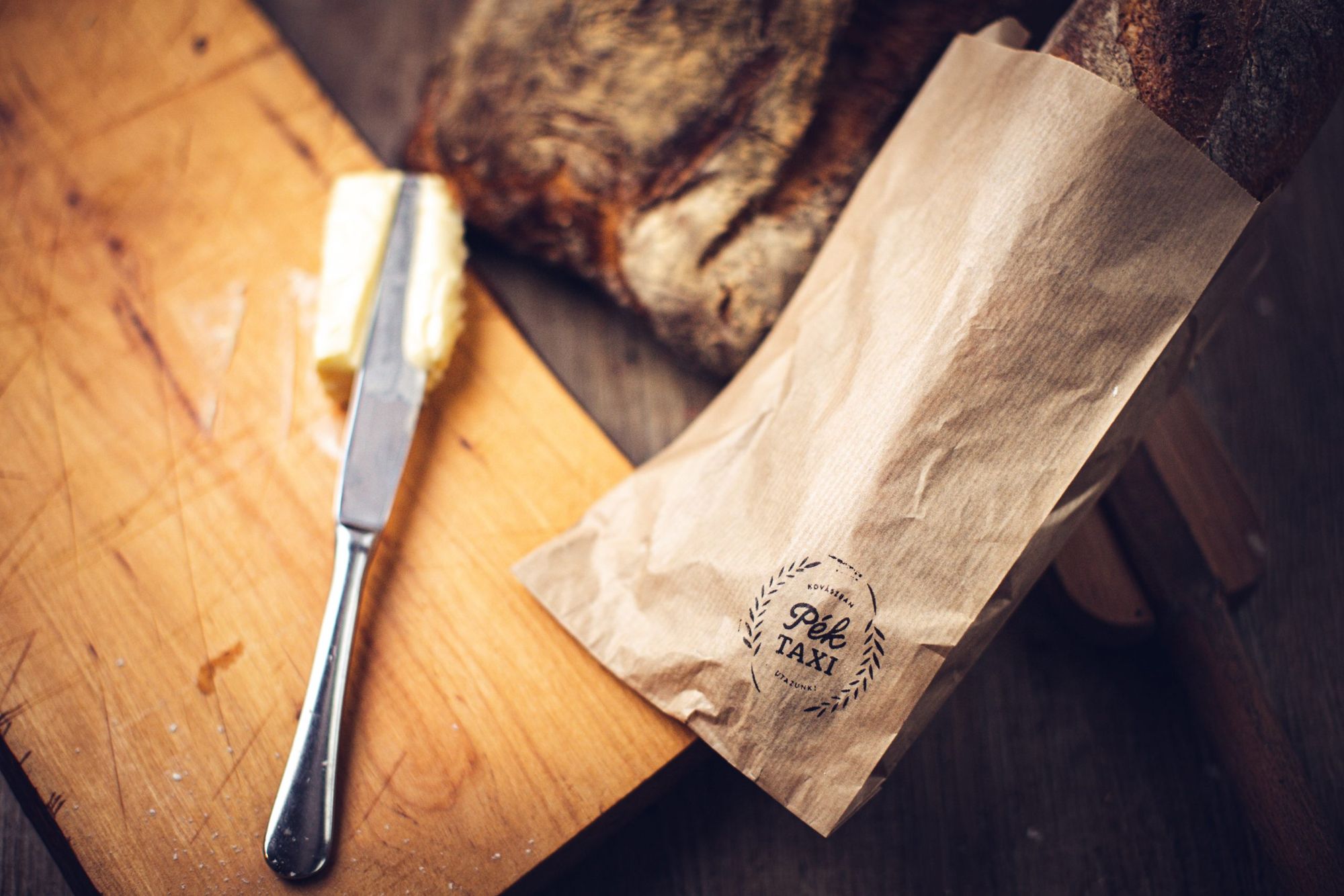 Premium sourdough bread from the van | PékTaxi