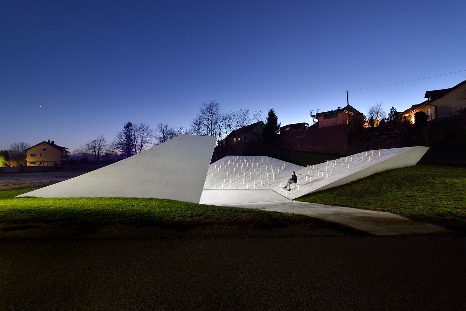 Gorgeous yet divisive—modern chapels in the region | TOP 5