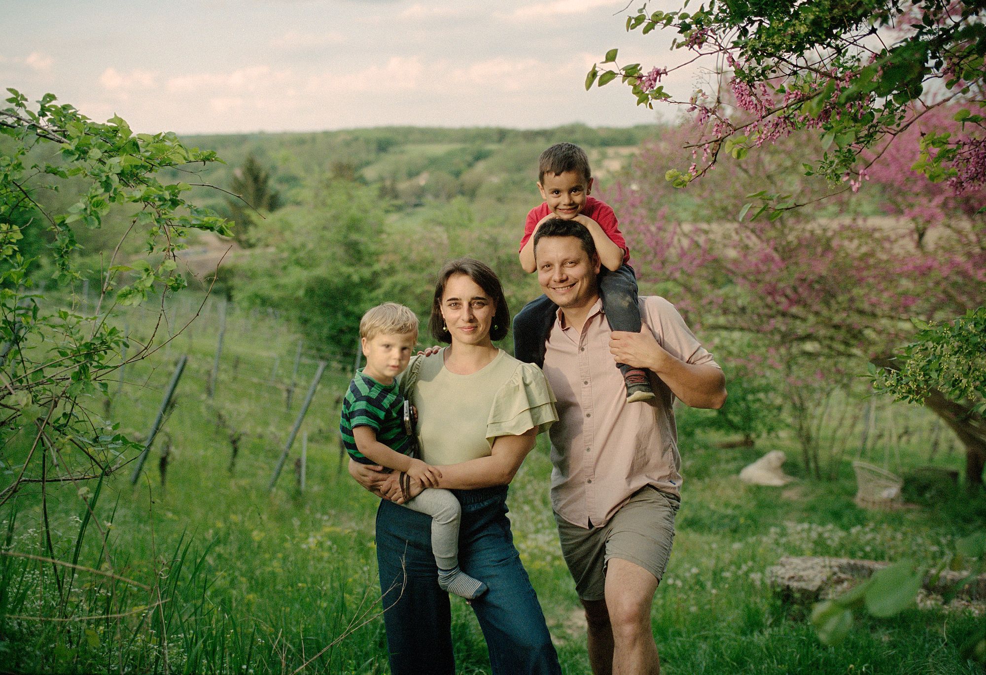 “How happy the people living here must be!” | Leaving the city part 2—Vaskapu Kastély Pince, Mohács