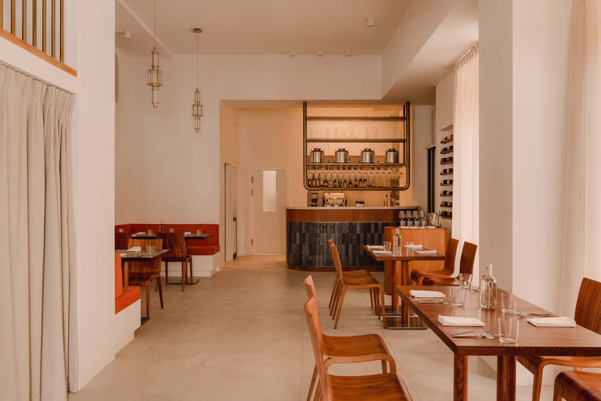 If you’re a fan of olive oil, this restaurant is for you—Oliva