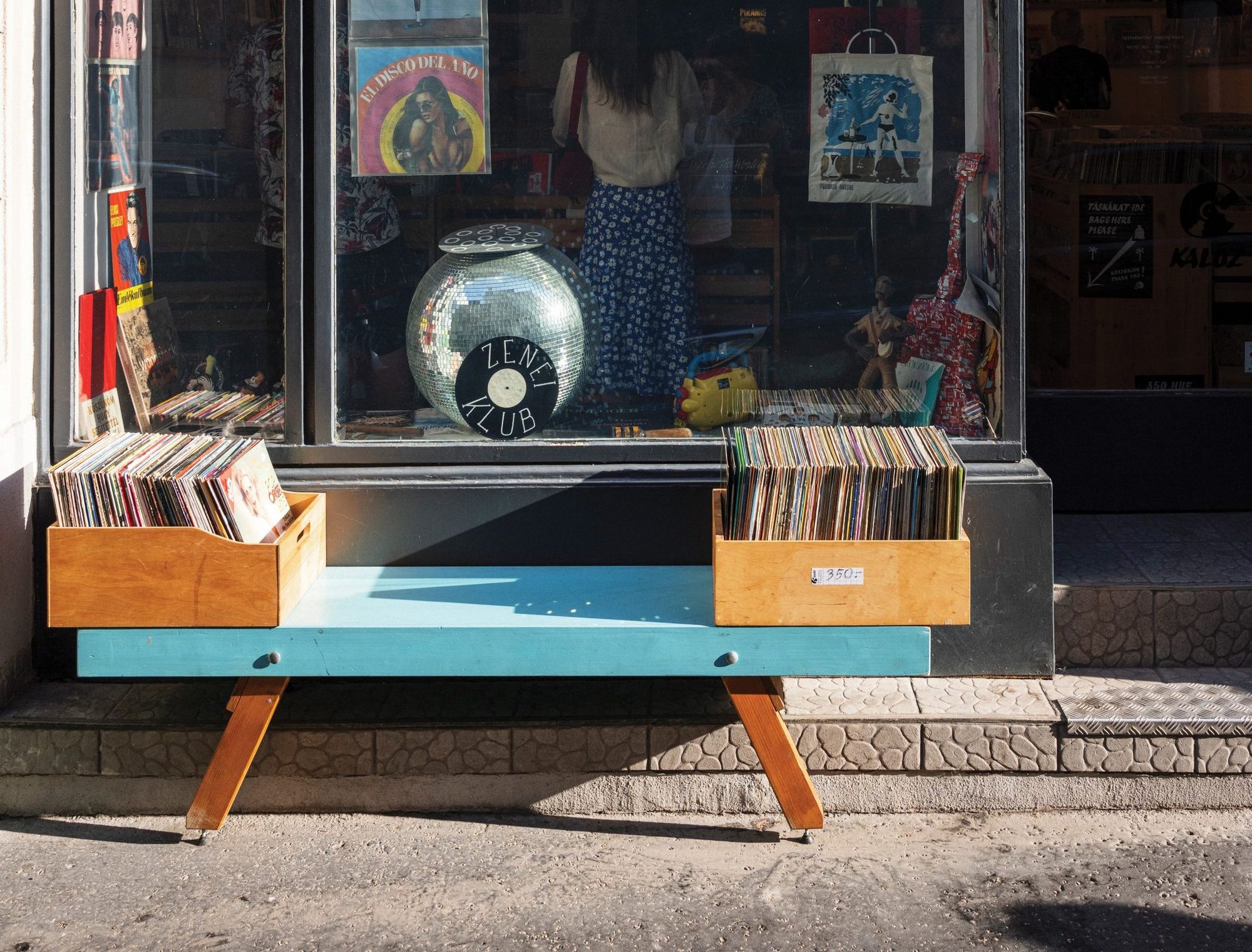 Compressed sounds – digging for vinyl in Budapest