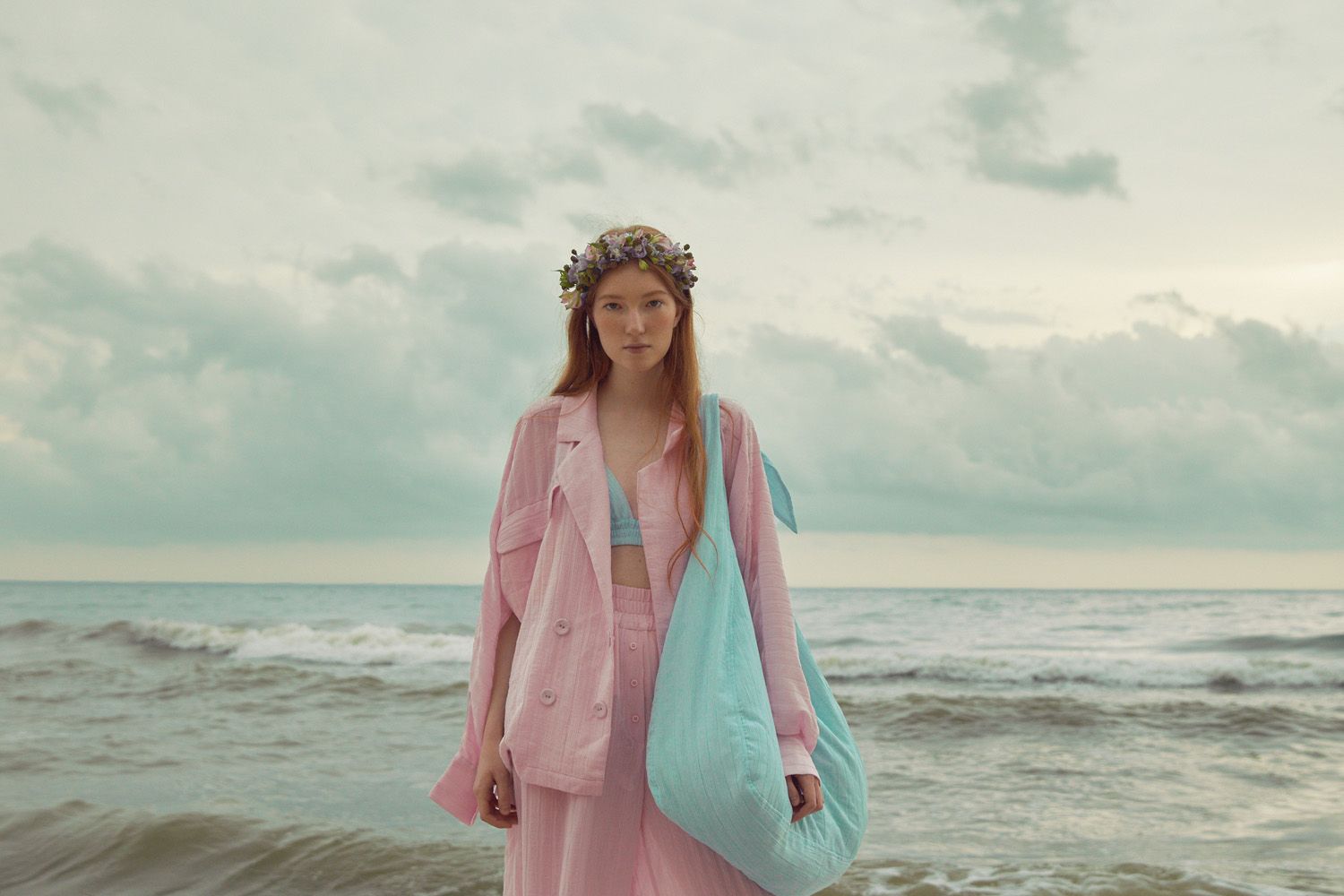 Suitcase-friendly garments in the J’amemme x Have A Rest joint collection