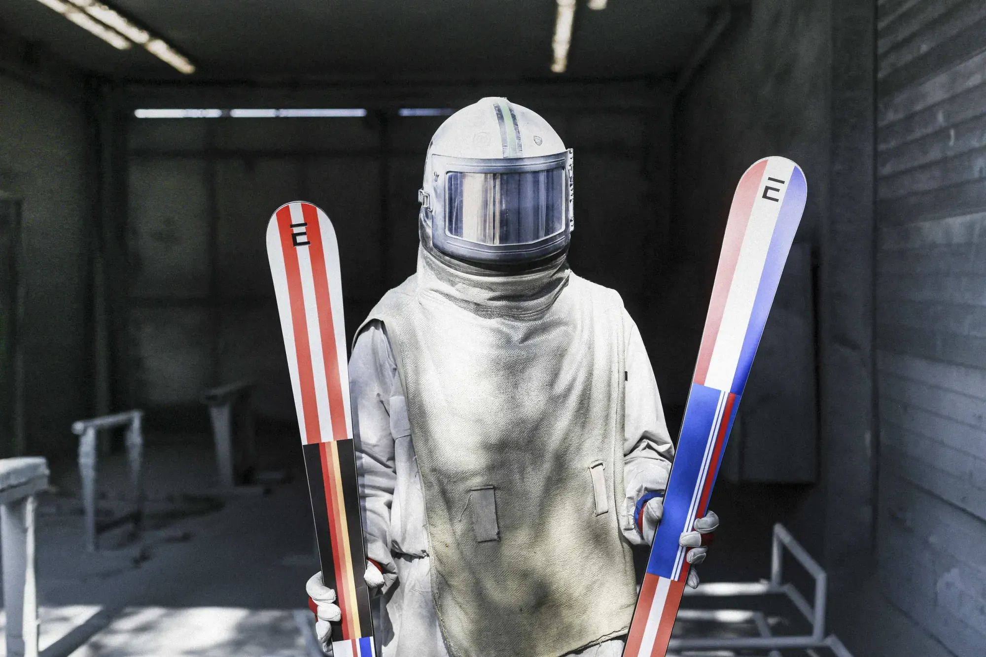 Czech brand Egoé evokes the style of the ski slopes of the 70s and 80s