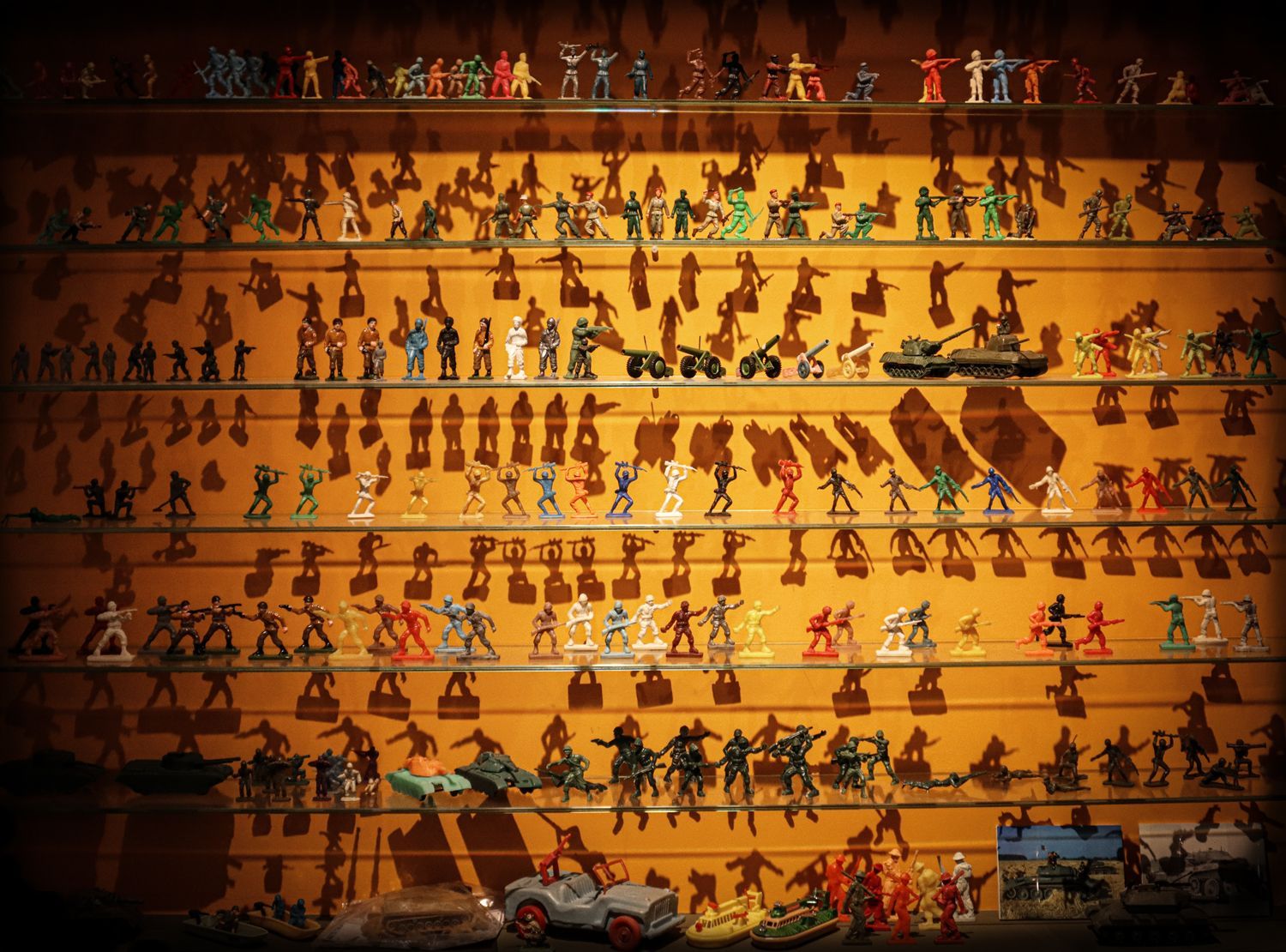 Cold War from the mold | Interview with János B. Szabó