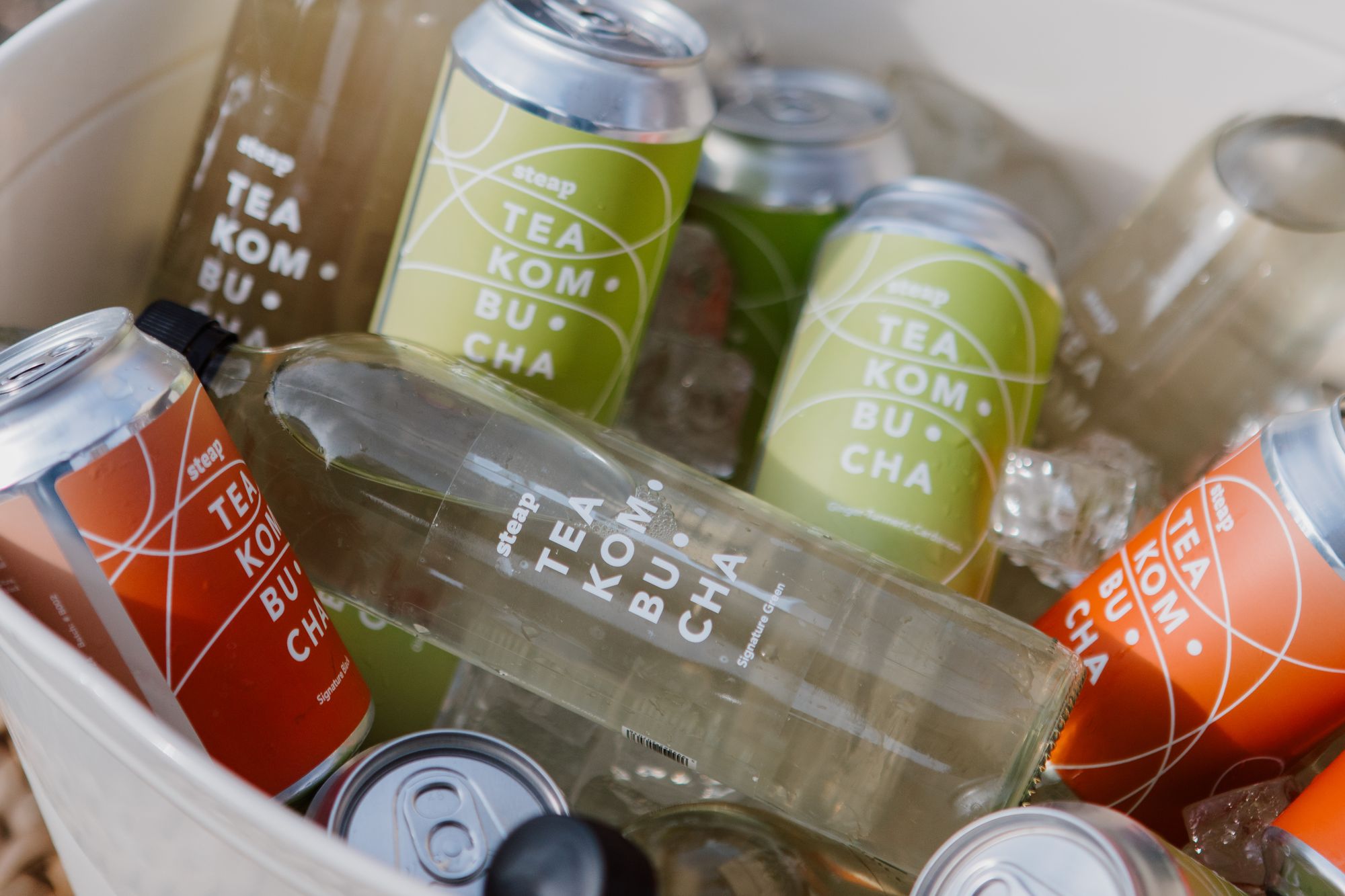 Slurping, tasting, fermenting—no need to deny it, the kombucha fever has arrived in Hungary! | Steap Tea Kombucha