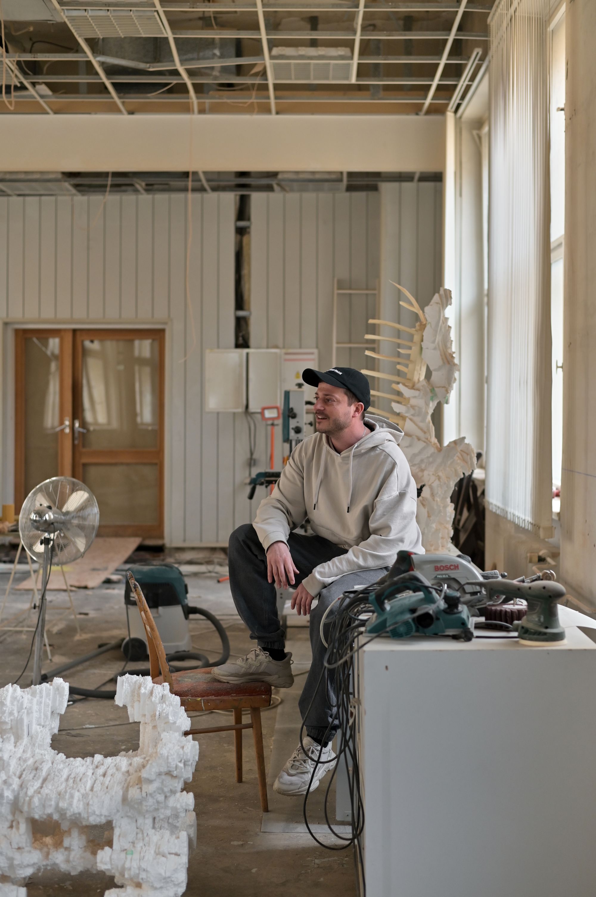 In the embrace of reality and imagination