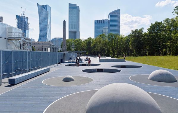 Mint egy vízszintes felhőkarcoló | TARAS gördeszkapark