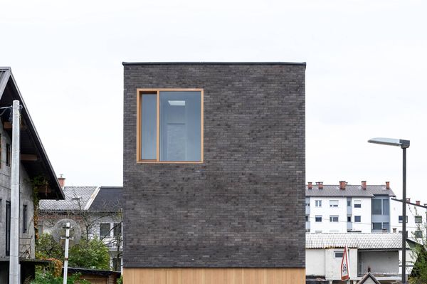Brick house brings the Far East to Ljubljana's villa district | Arhitektura
