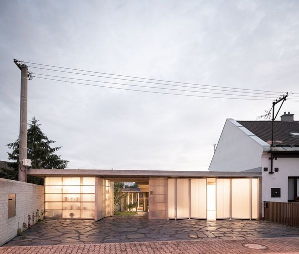 Atrium house merging with the landscape