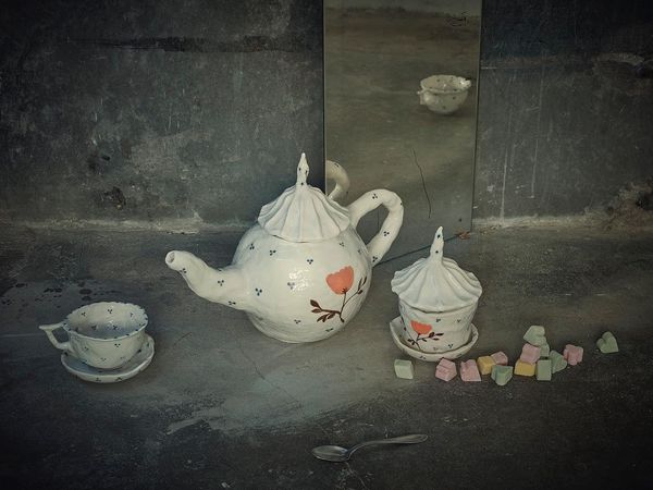 Everyday objects, intimate moments by the Czech Křehký