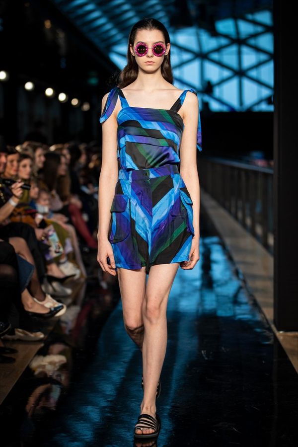 Új dimenziókat létrehozni | Pápay Fanny