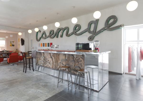 Nyit a Balaton-felvidék legkúlabb helye | Káli Cool Közért bár, Káptalantóti