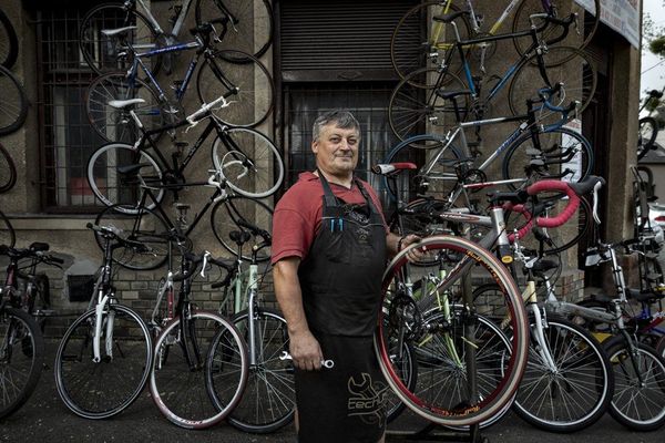 Újpest’s iconic craftsmen exhibited