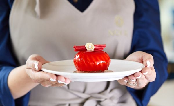 The noble simplicity of luxury | Nour – Art of desserts