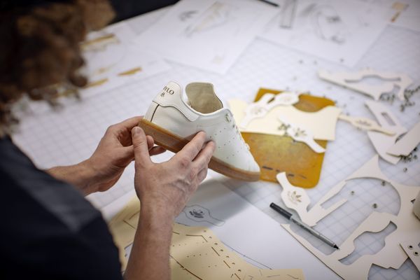 Ikonikus cipő „gombabőrből” | Adidas