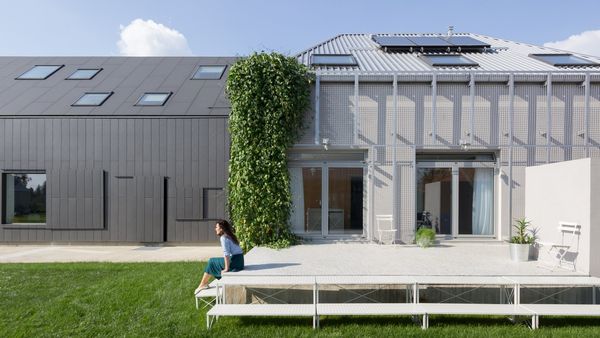 Co-working and co-living house | Mokrin, Serbia