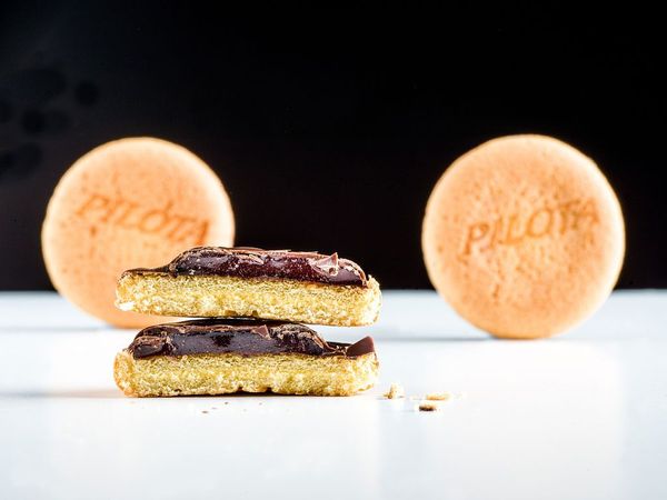 Büfé #11—Biscuits