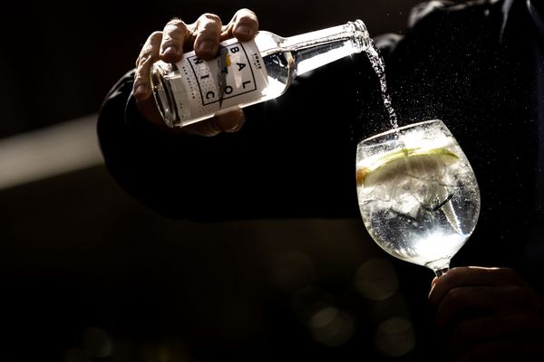 Strictly without frills | Balatonic