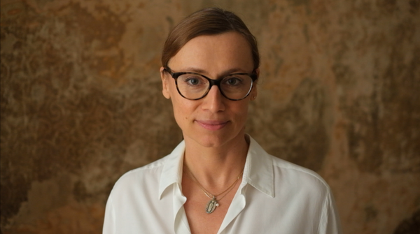 “I don’t believe in the universal truths of clothing” | Eszter Füzes