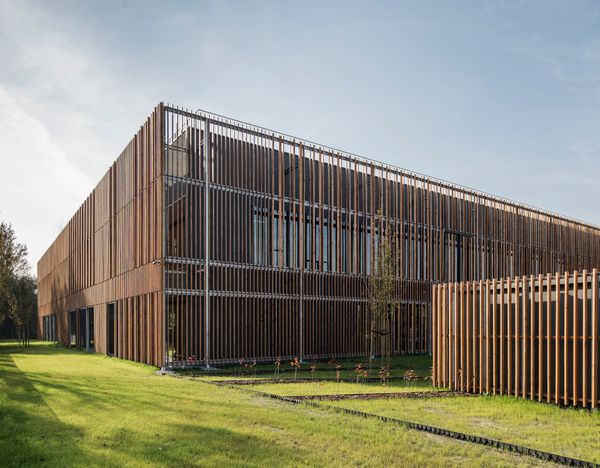 Akademeia High School I Varsó