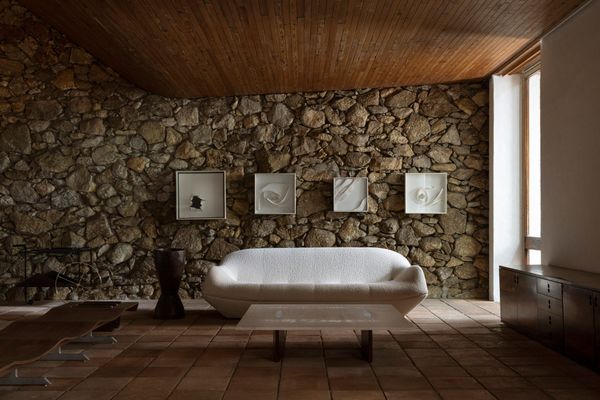 A Polish designer in Brazil: oeuvre exhibition of Jorge Zalszupin