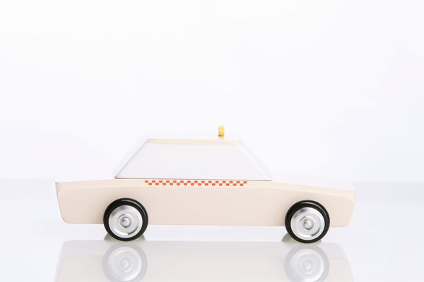 Wanderer of the streets of socialist Hungary | Chromiez X Žiga