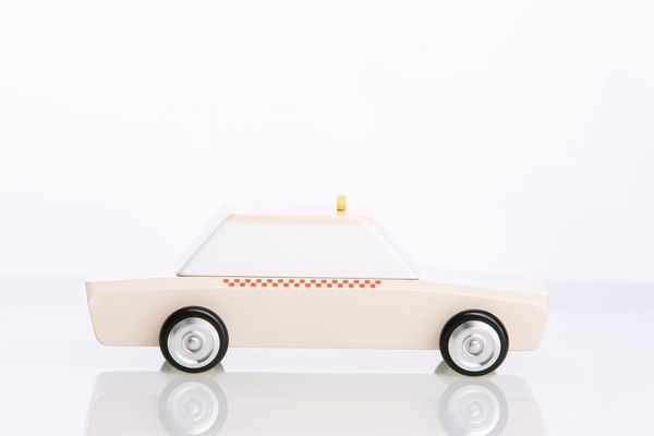 Az ország utcáinak szocreál vándora | Chromiez X Žiga