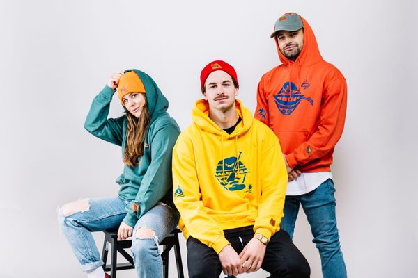 Your must-haves for outdoor adventures | Our merch collection is out now