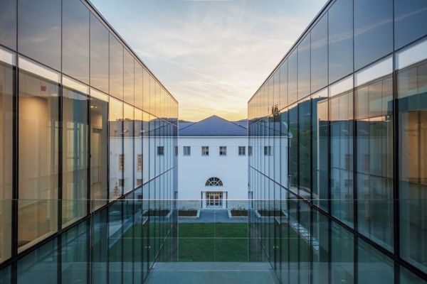 MOME Budapest has won an international innovation tender