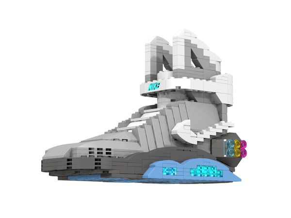 Sneaker sculptures built of Lego bricks | Tom Yoo