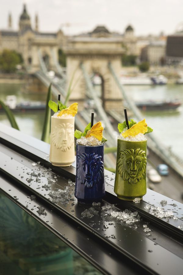 Égi szférákban | Leo Signatures