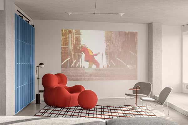 Covered in hues of terracotta and sky blue | Rina Lovko