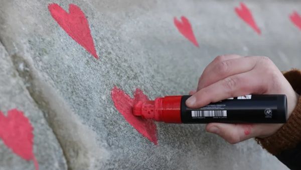 Emlékfal a koronavírus áldozataiért